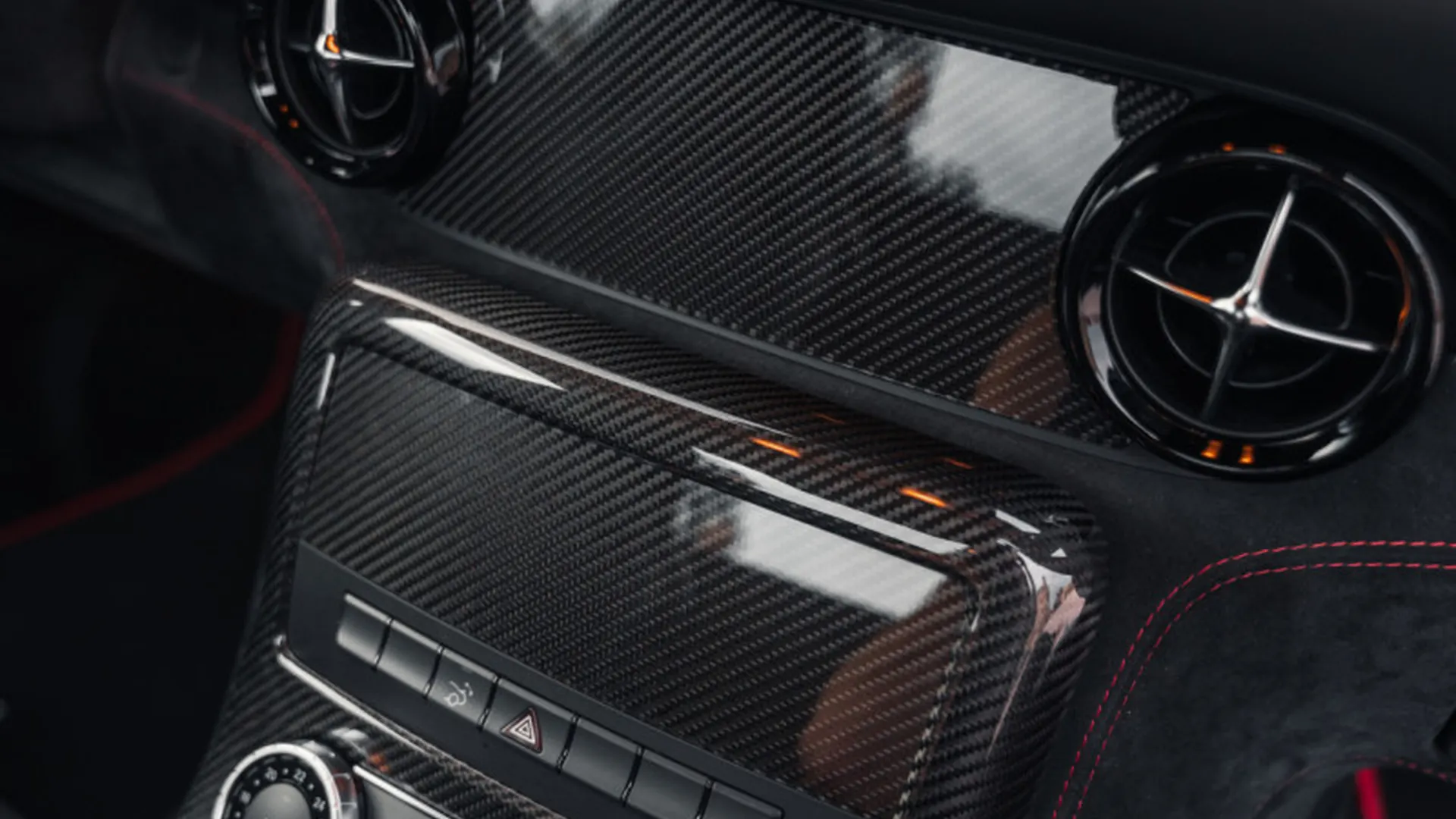 Mercedes-Benz SLS — photo 25