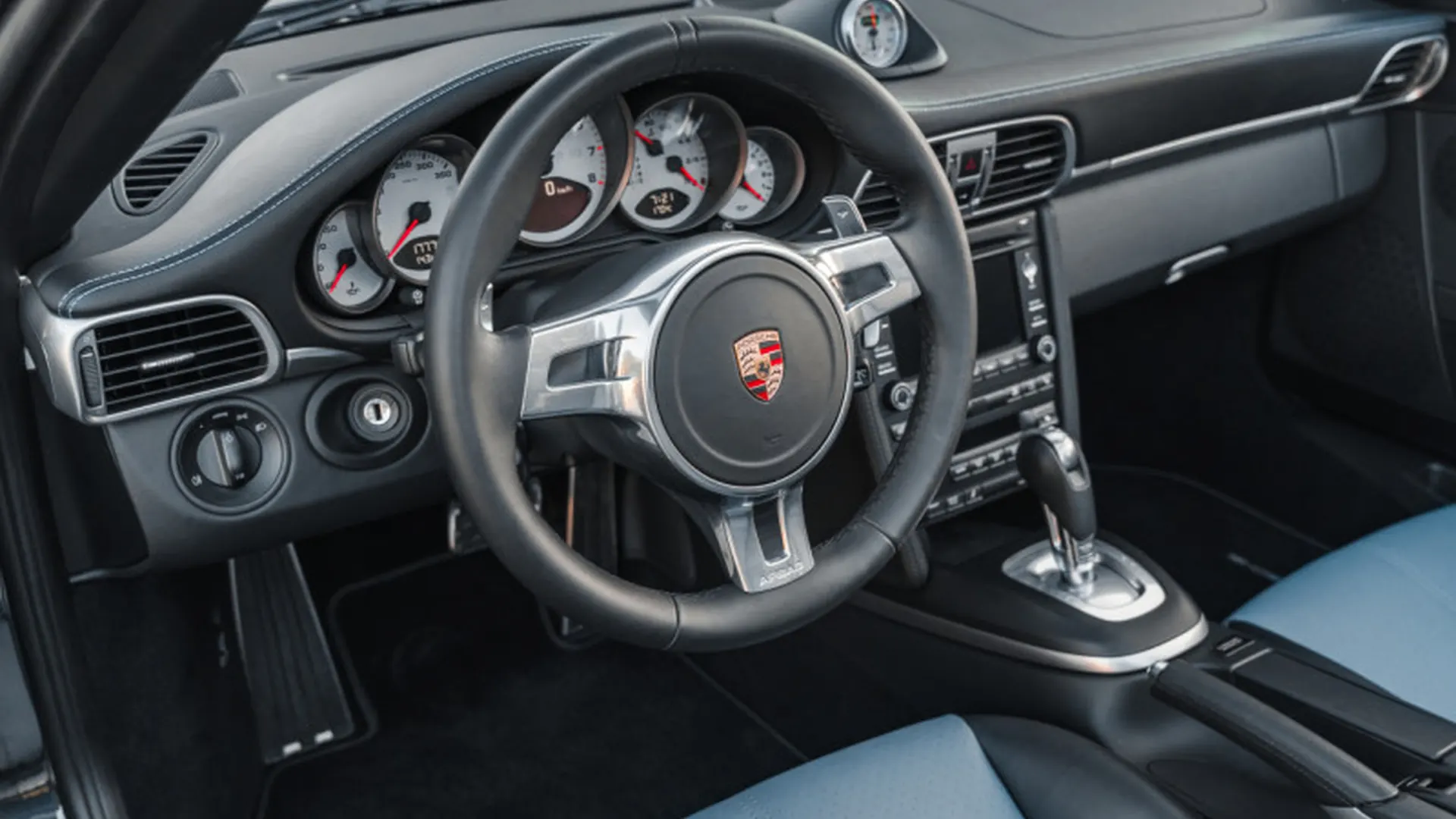 Porsche 997.2 — photo 10