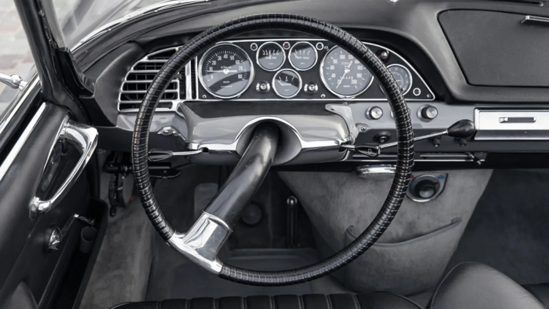 Citroën DS — photo 18