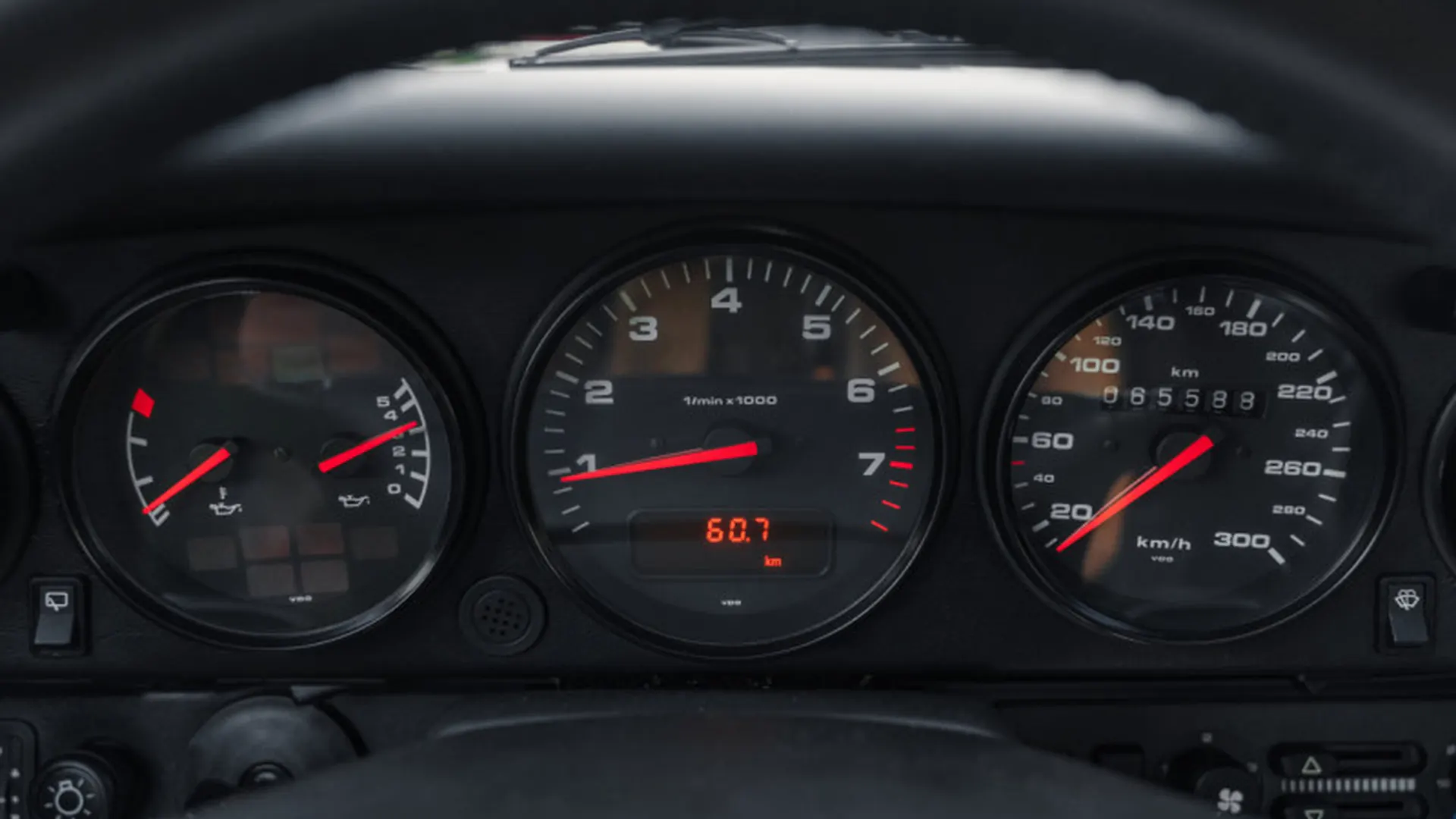 Porsche 964 — photo 17
