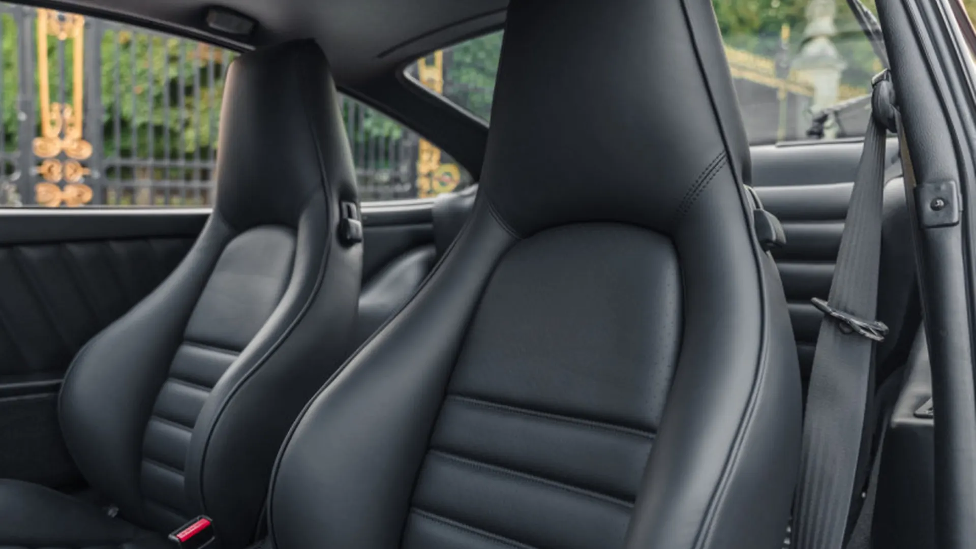 Porsche 964 — photo 11