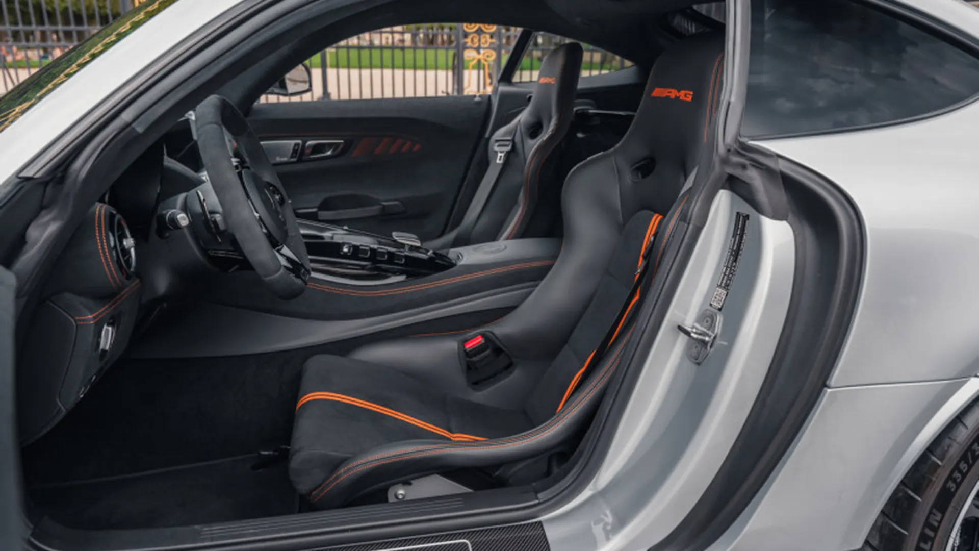 Mercedes-Benz AMG GT — photo 9
