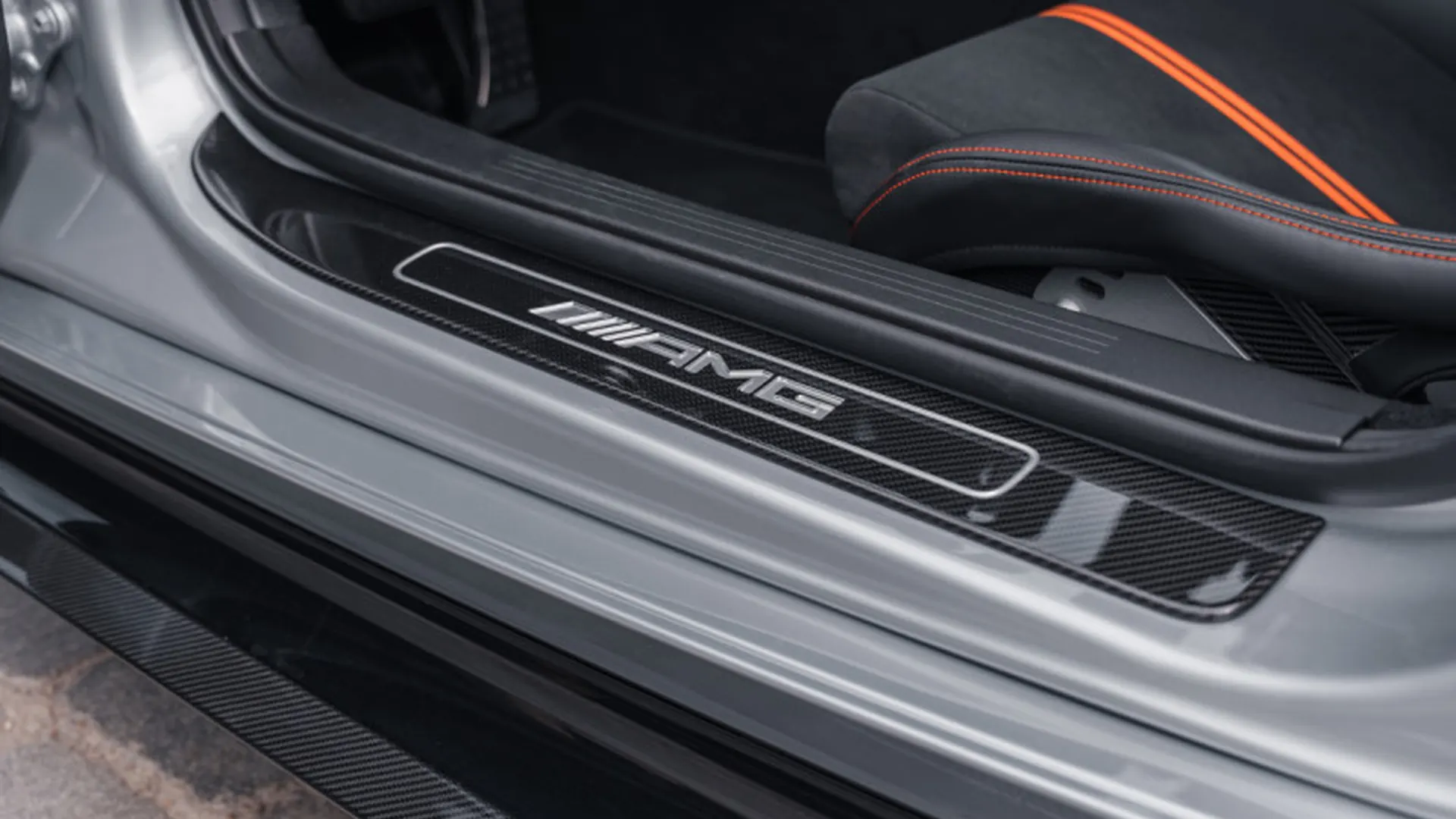 Mercedes-Benz AMG GT — photo 12