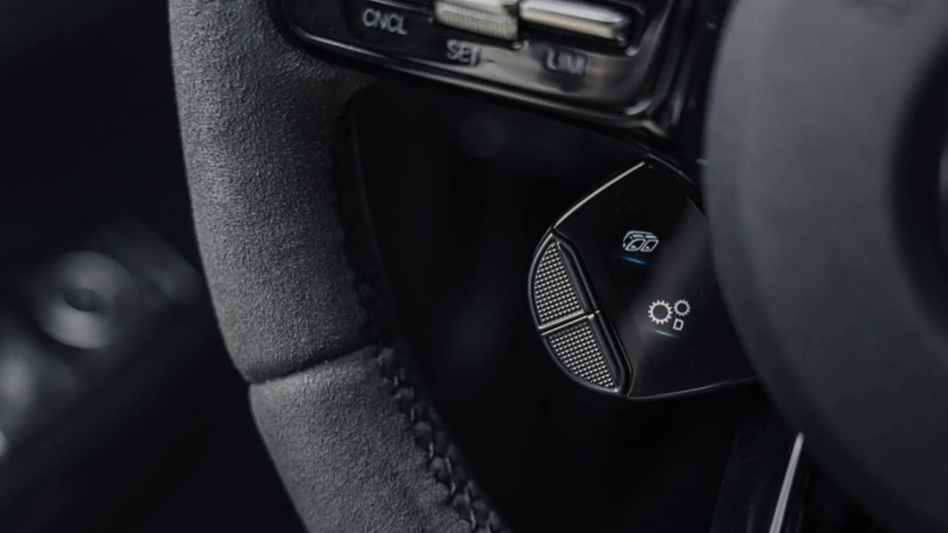 Mercedes-Benz AMG GT — photo 22