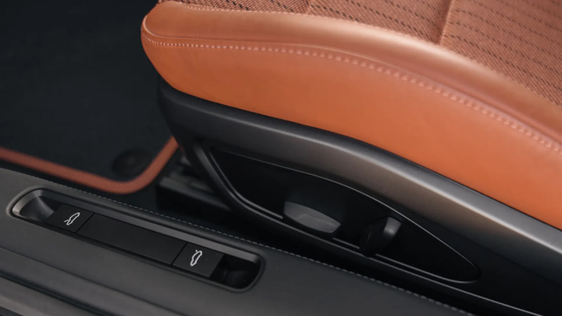 Porsche 992 — photo 28