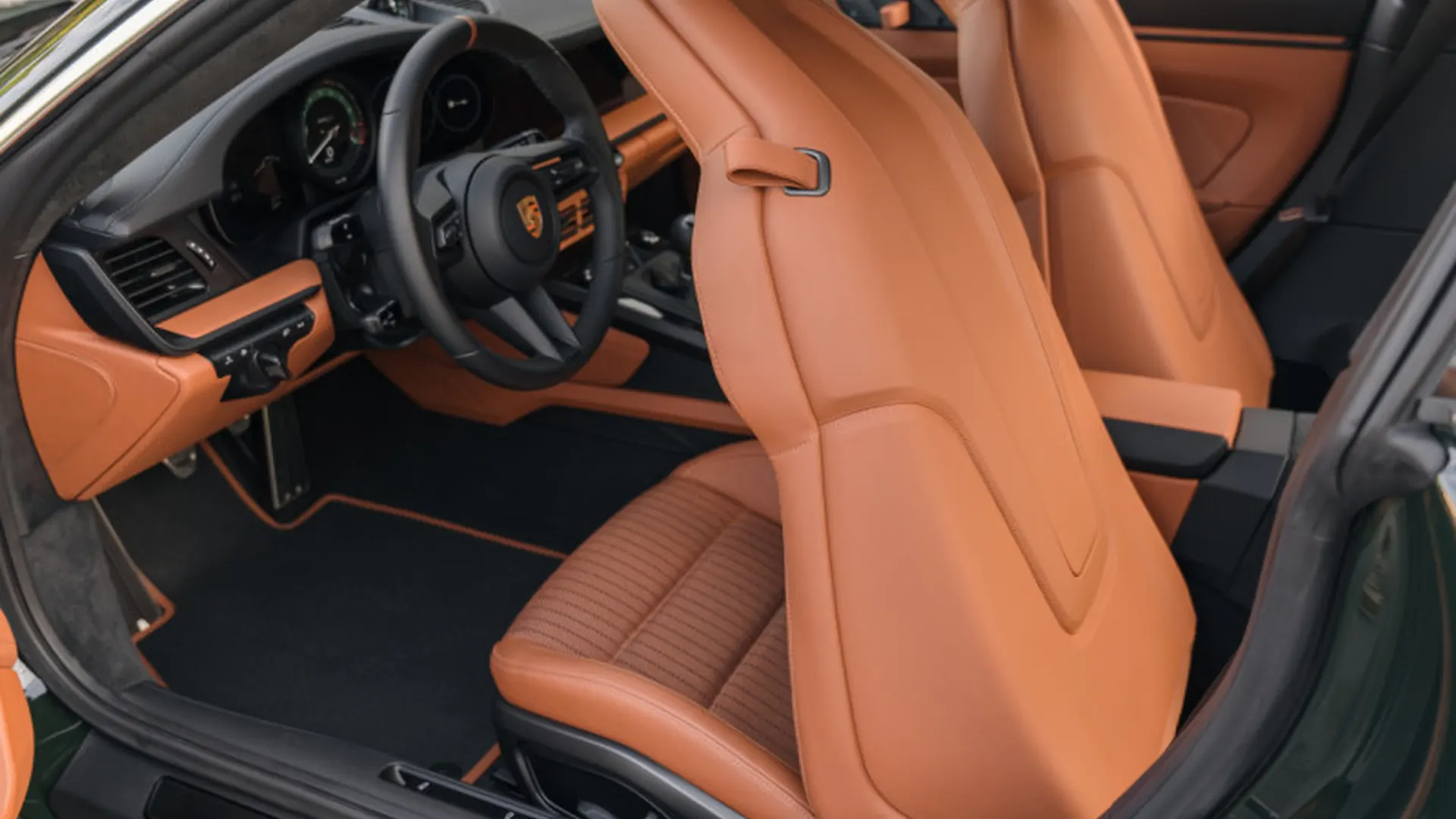 Porsche 992 — photo 13