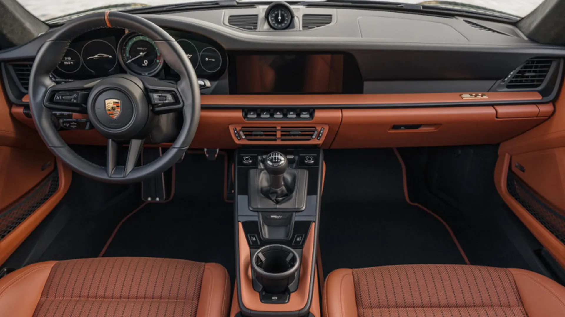 Porsche 992 — photo 8