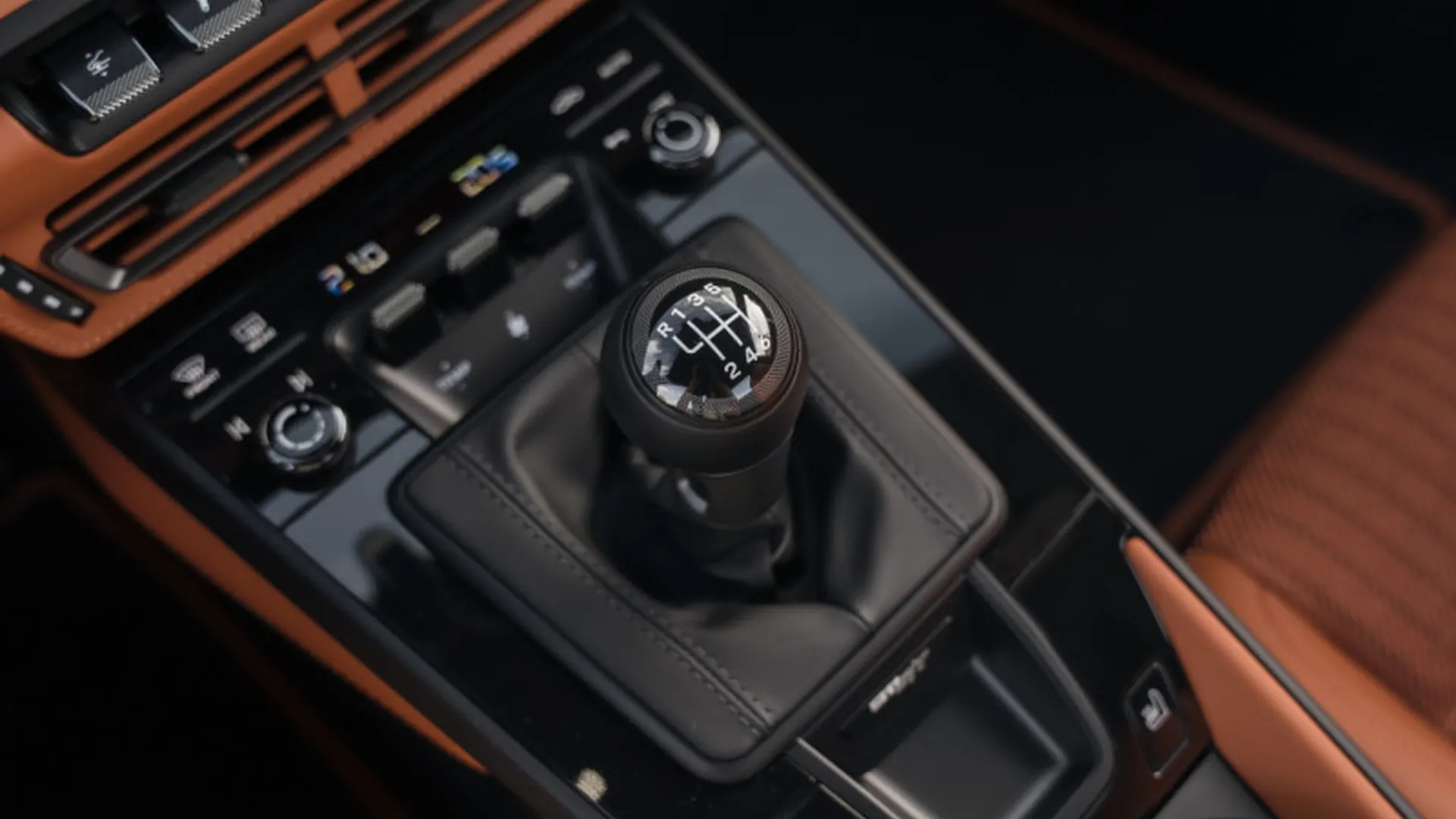 Porsche 992 — photo 19