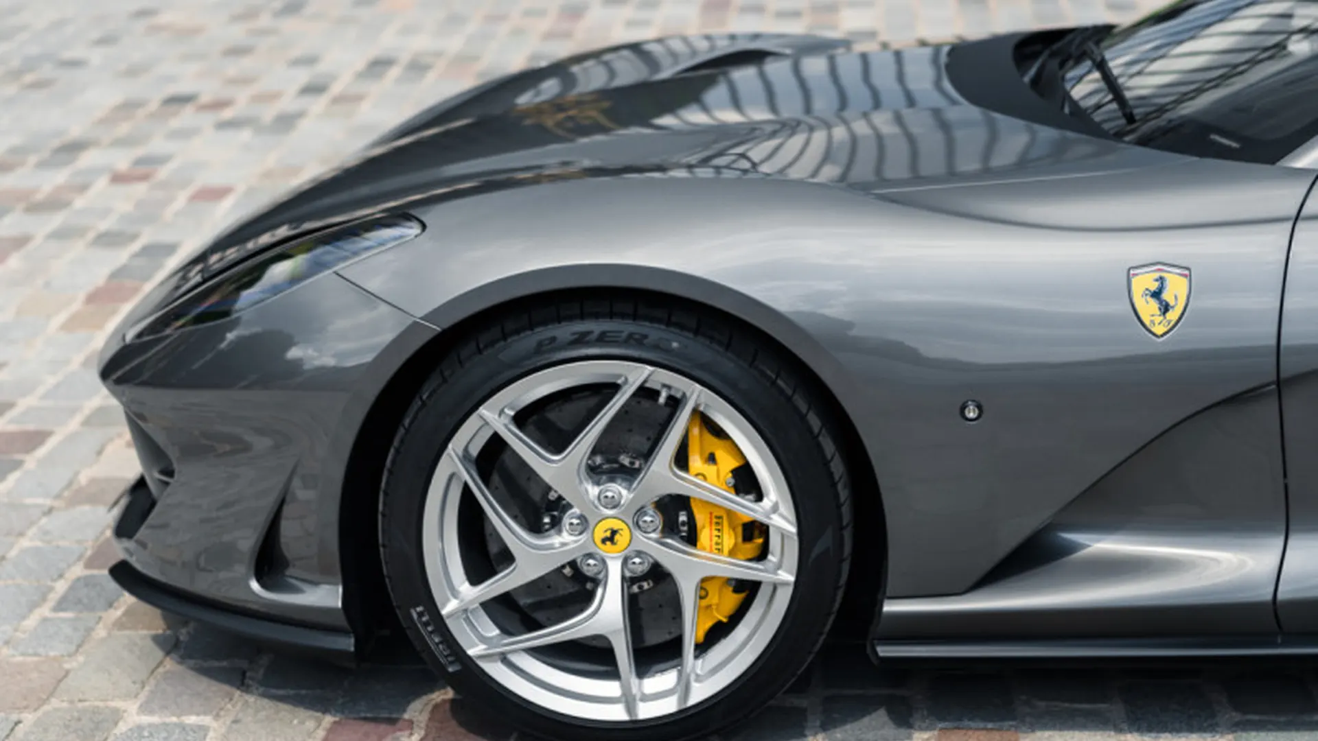 Ferrari 812 — photo 38