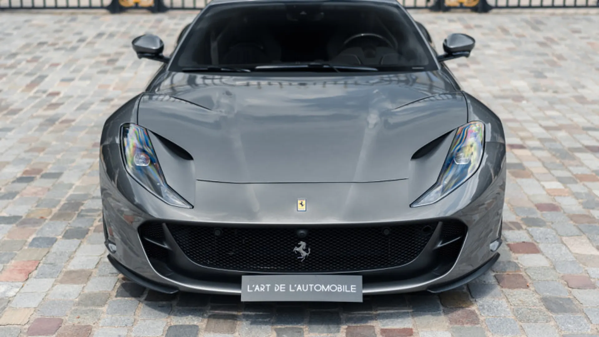 Ferrari 812 — photo 4