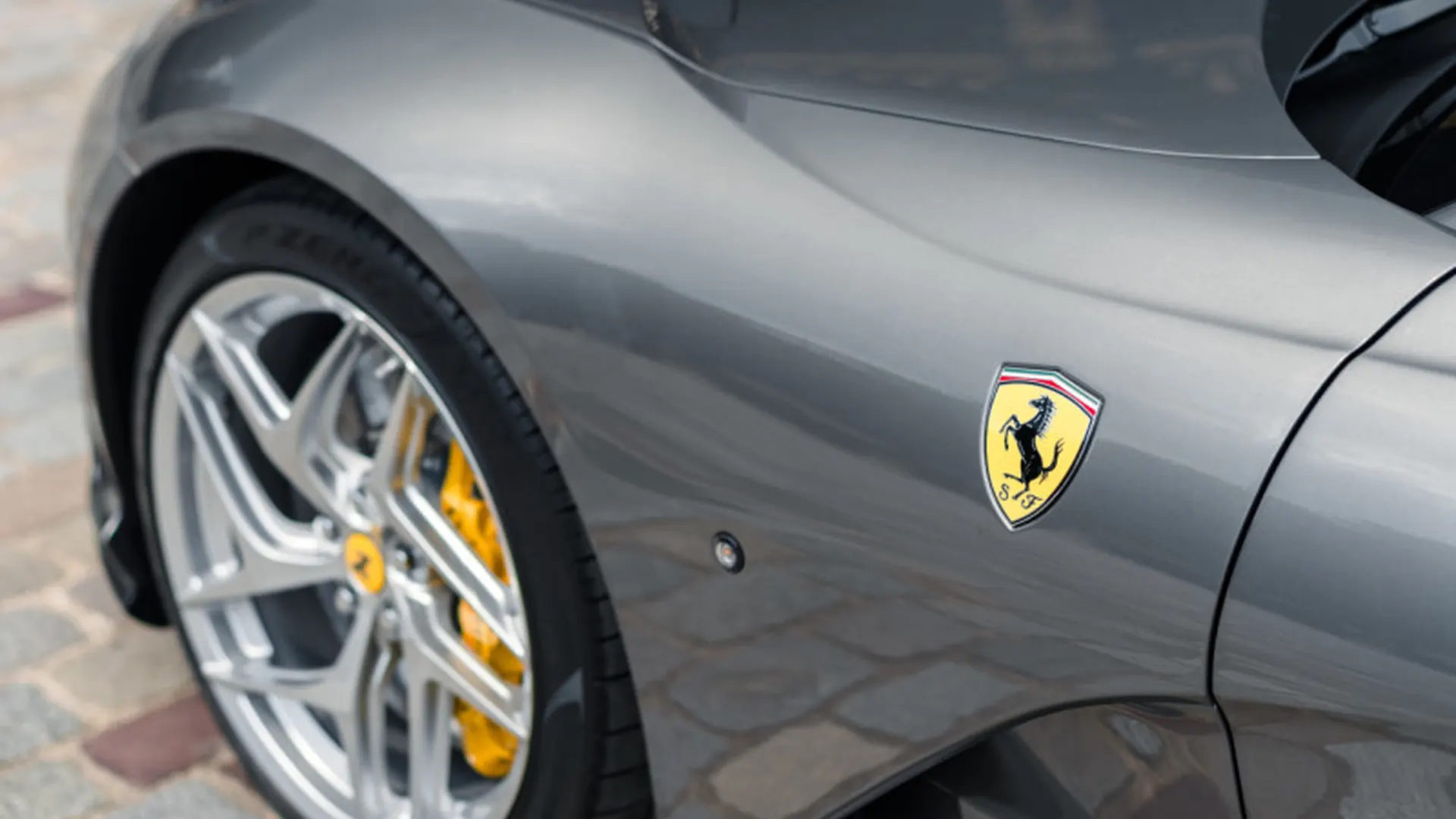 Ferrari 812 — photo 37