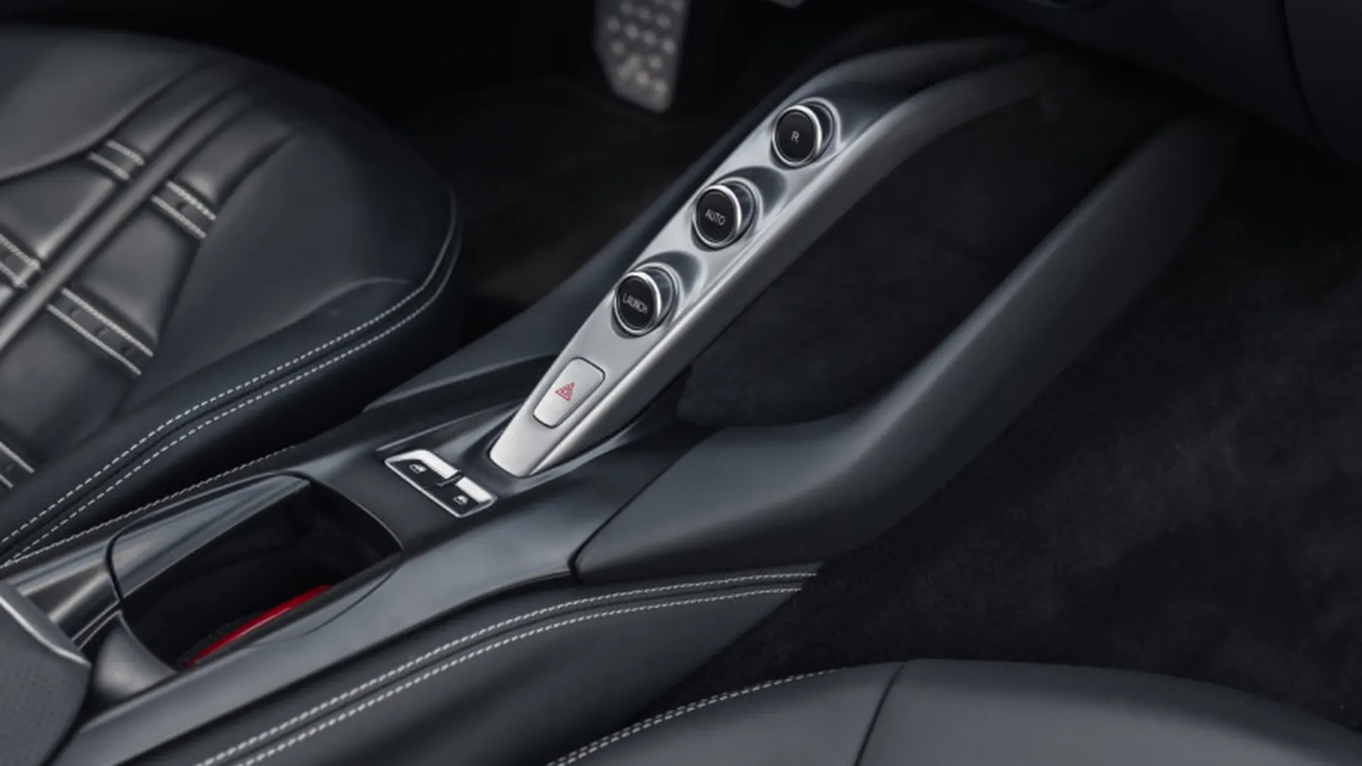Ferrari 812 — photo 15