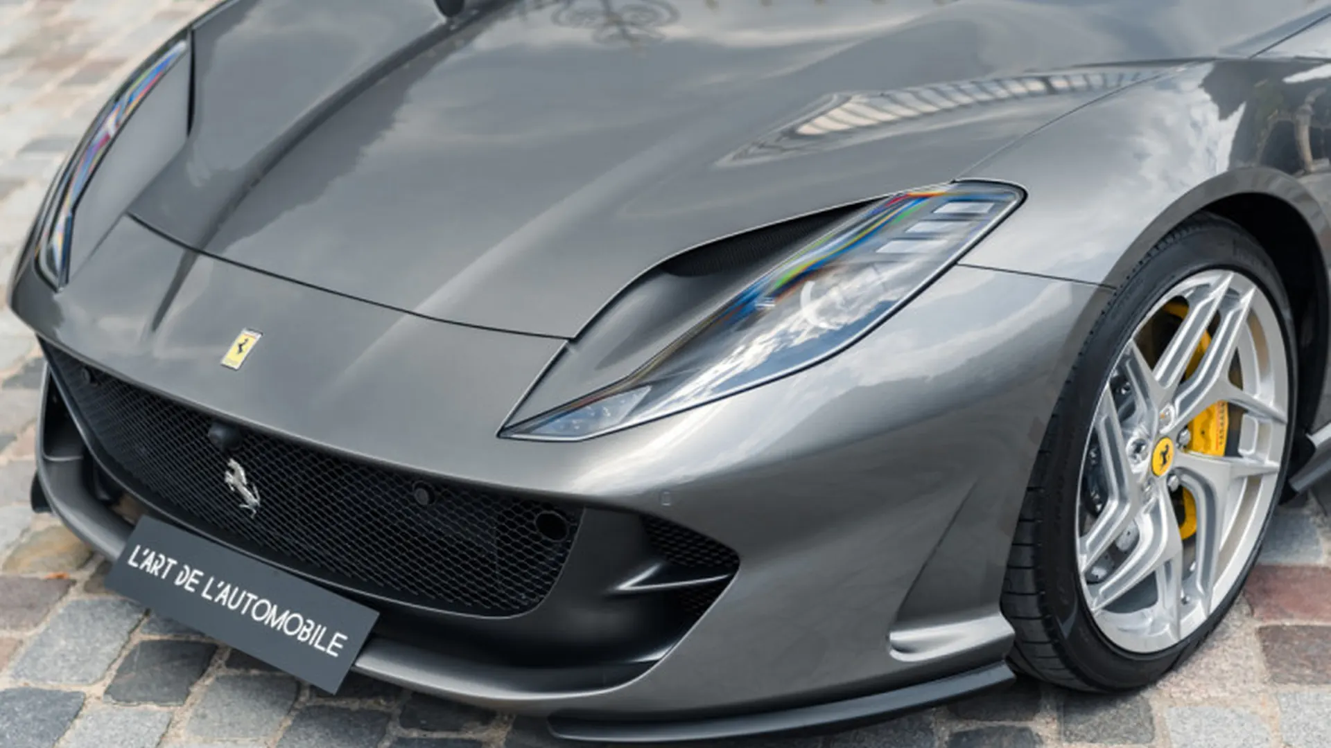 Ferrari 812 — photo 33