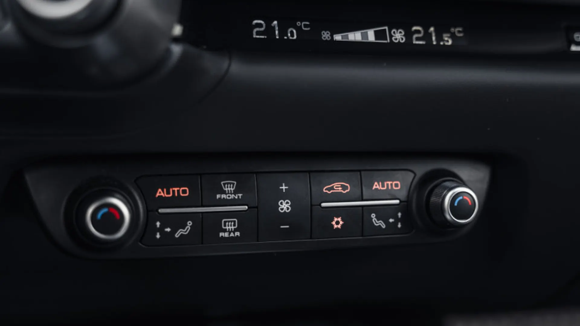 Ferrari 812 — photo 19
