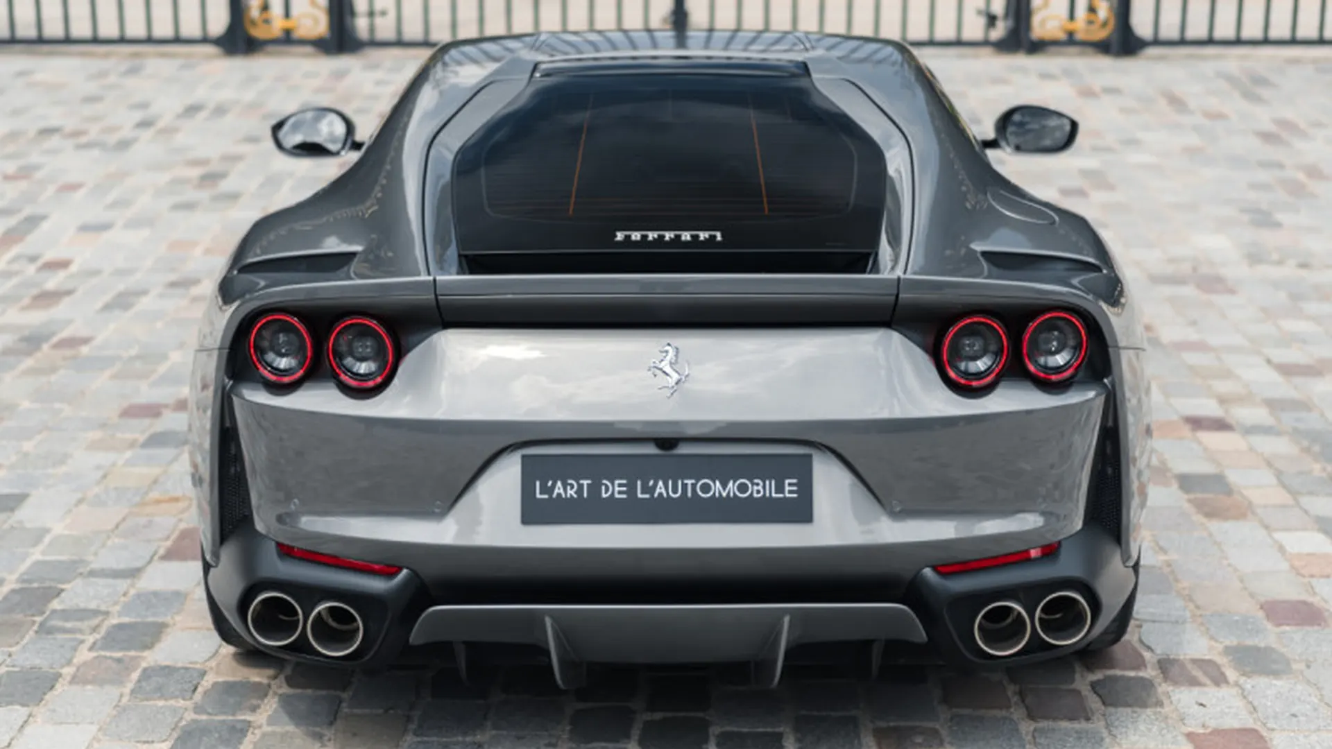Ferrari 812 — photo 5