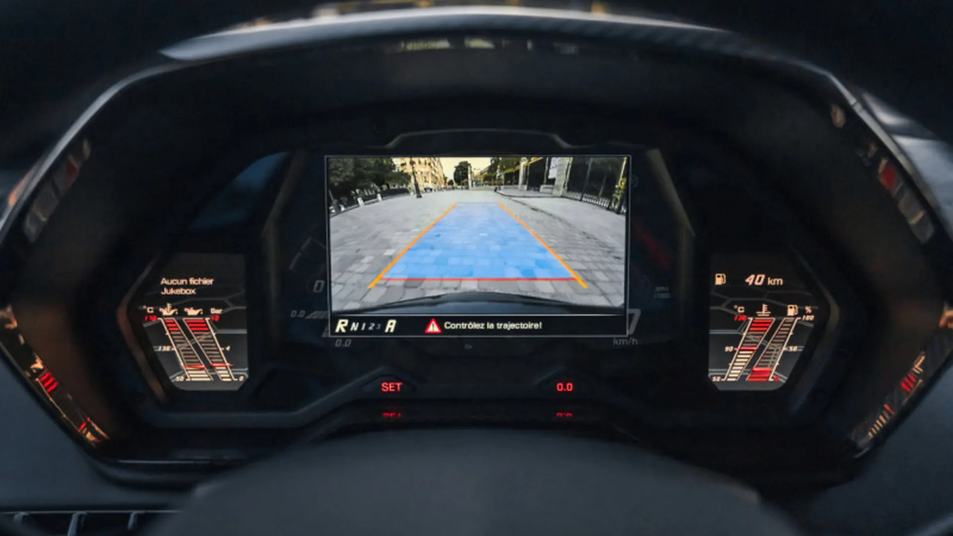 Lamborghini Aventador — photo 20