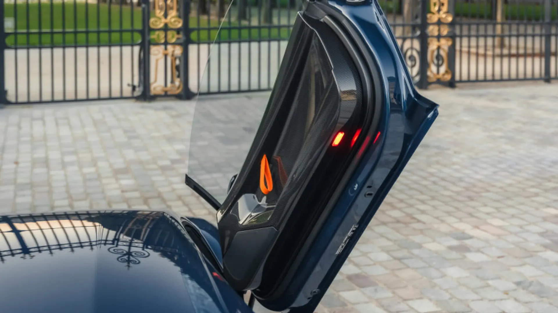 Lamborghini Aventador — photo 29