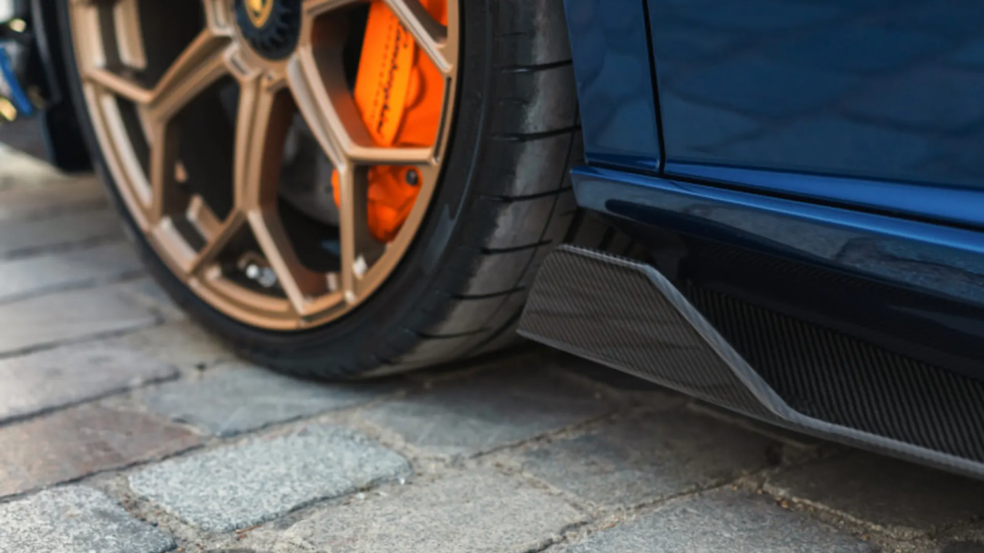Lamborghini Aventador — photo 47