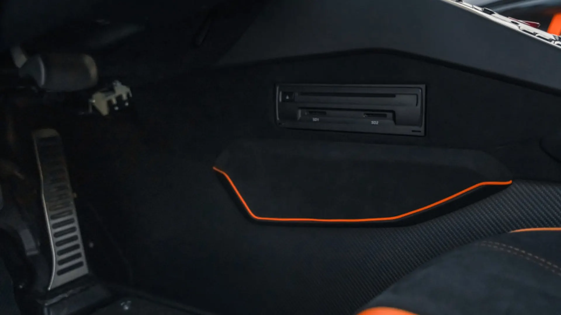 Lamborghini Aventador — photo 26