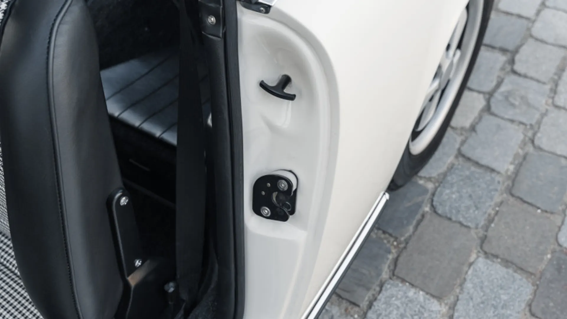 Porsche 911 — photo 31