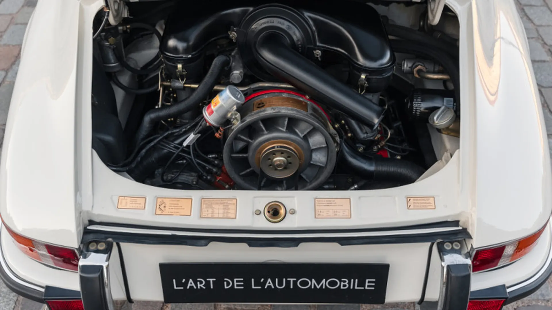 Porsche 911 — photo 44
