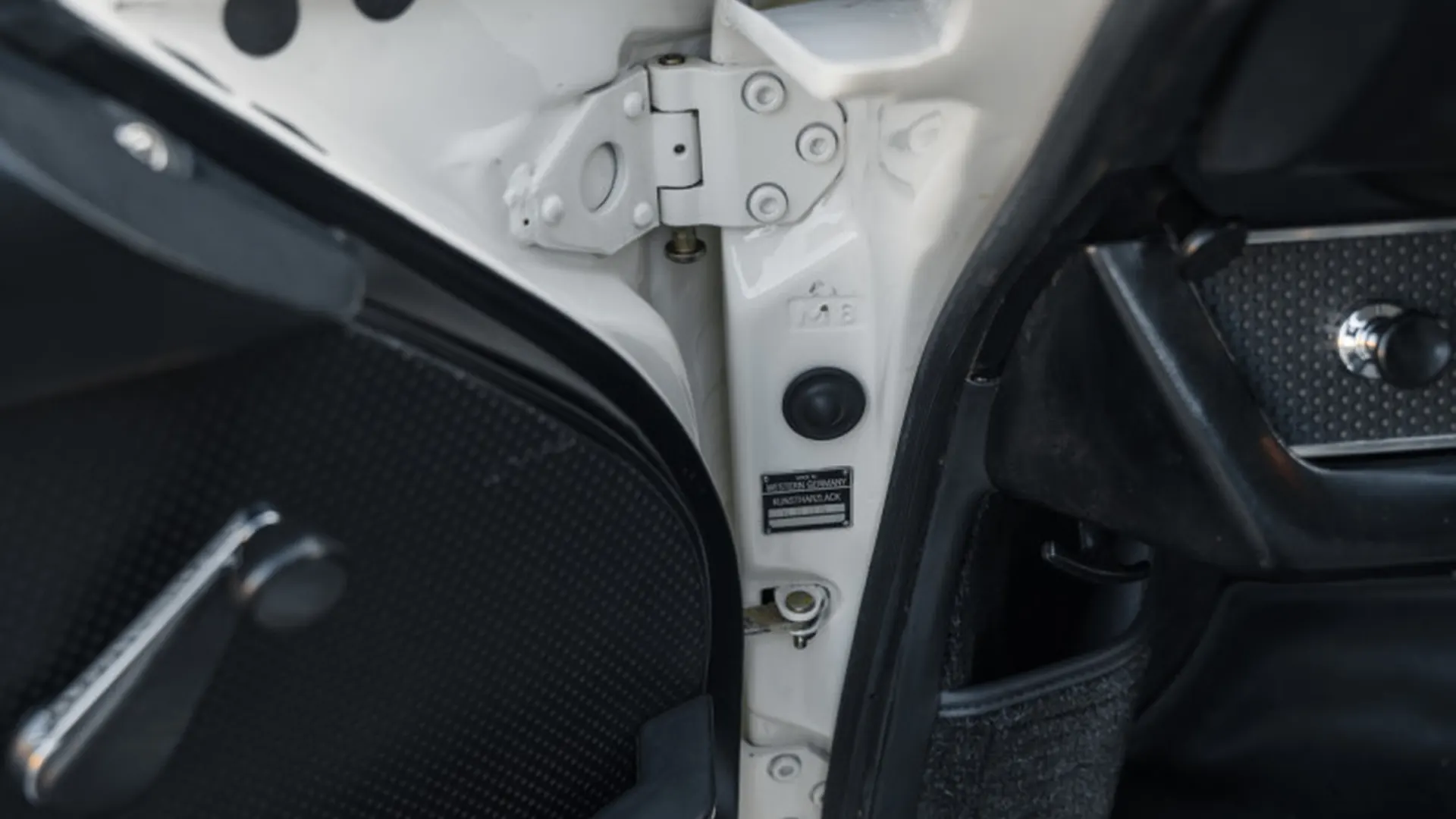 Porsche 911 — photo 30