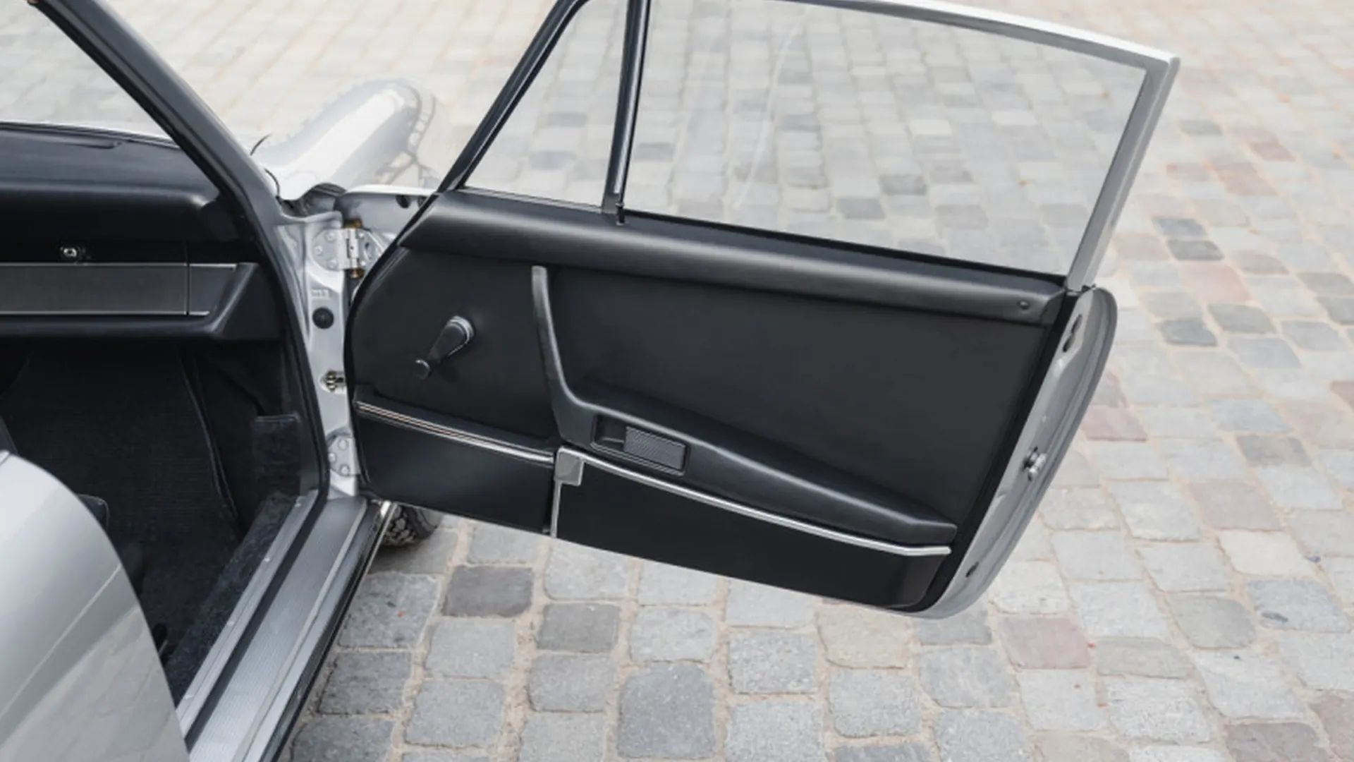 Porsche 911 — photo 44