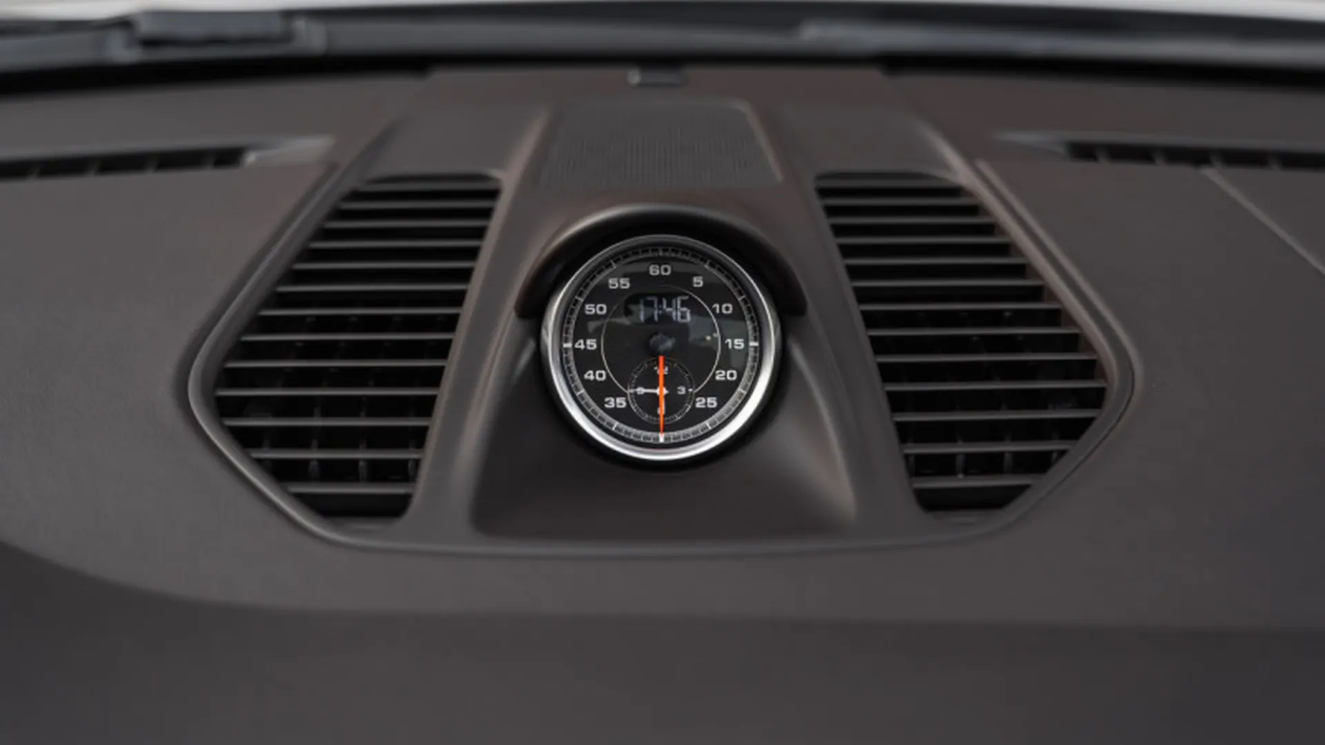 Porsche 991 — photo 22