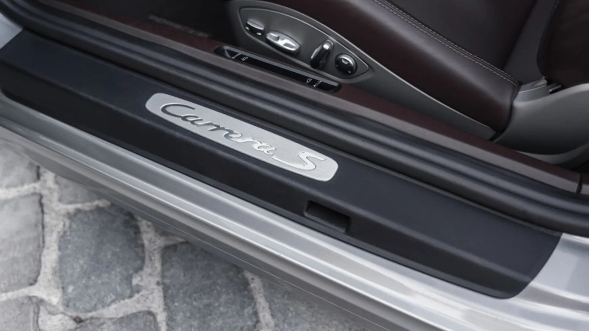 Porsche 991 — photo 19