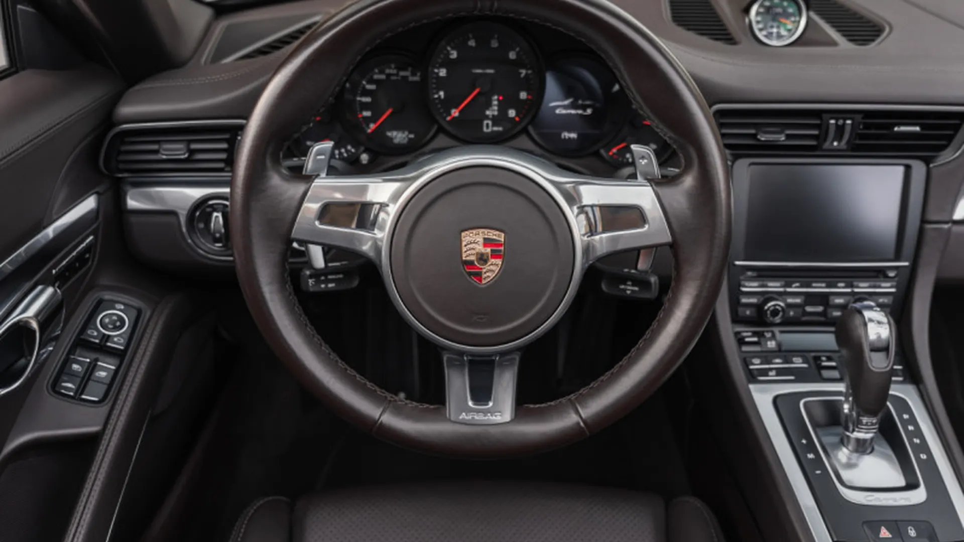 Porsche 991 — photo 20