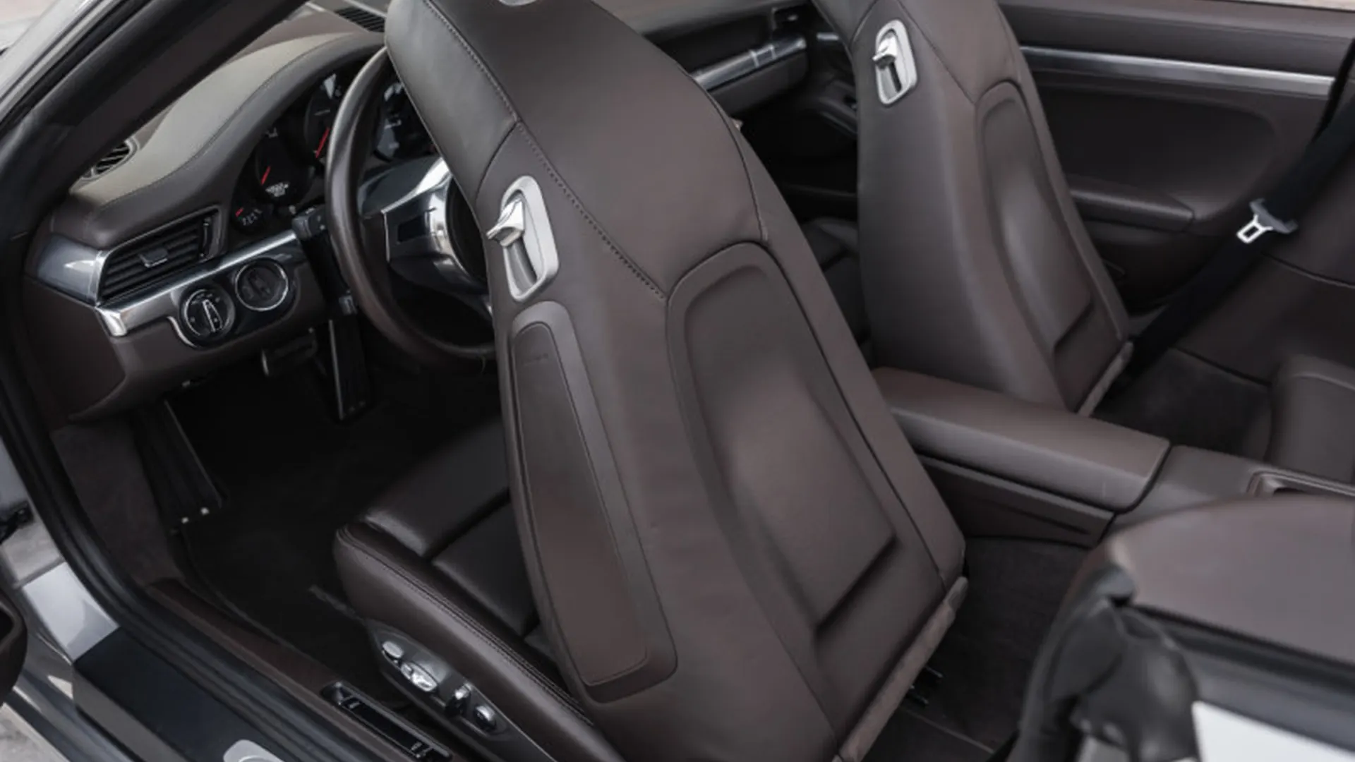 Porsche 991 — photo 17