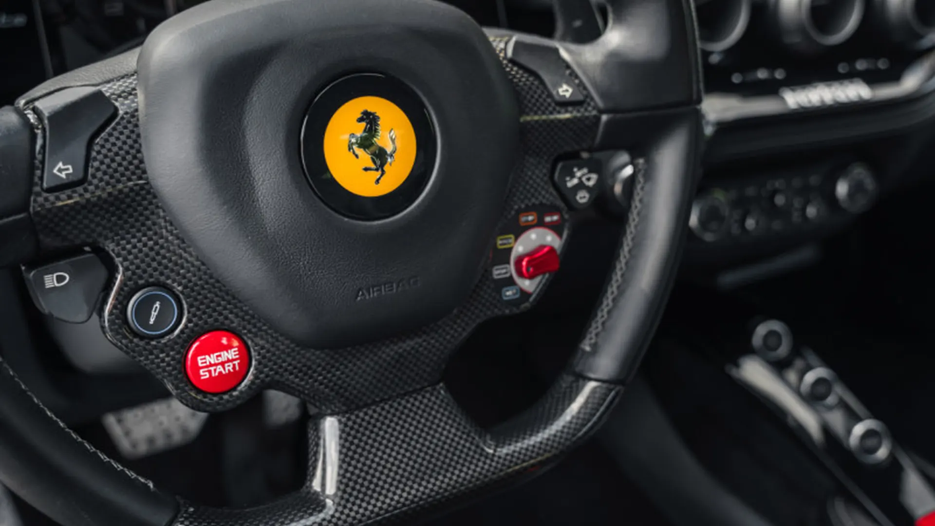 Ferrari F12 — photo 16