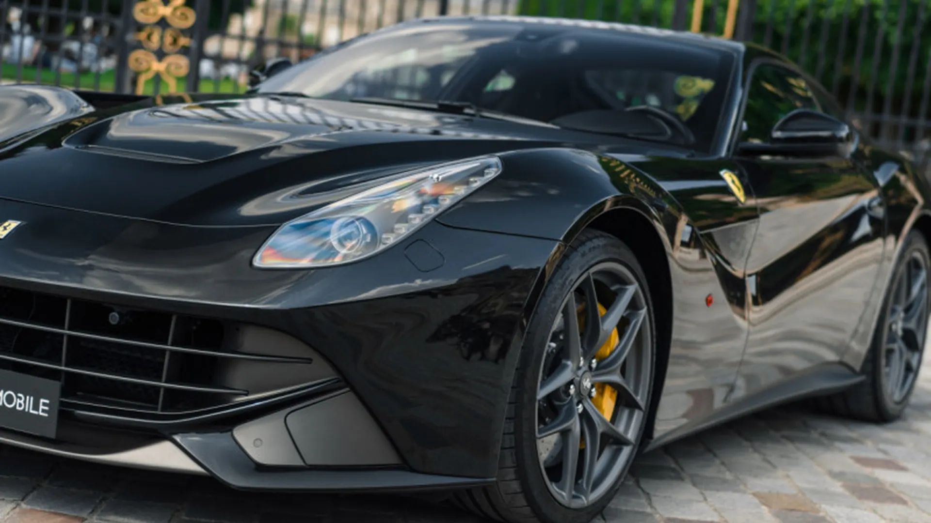 Ferrari F12 — photo 34