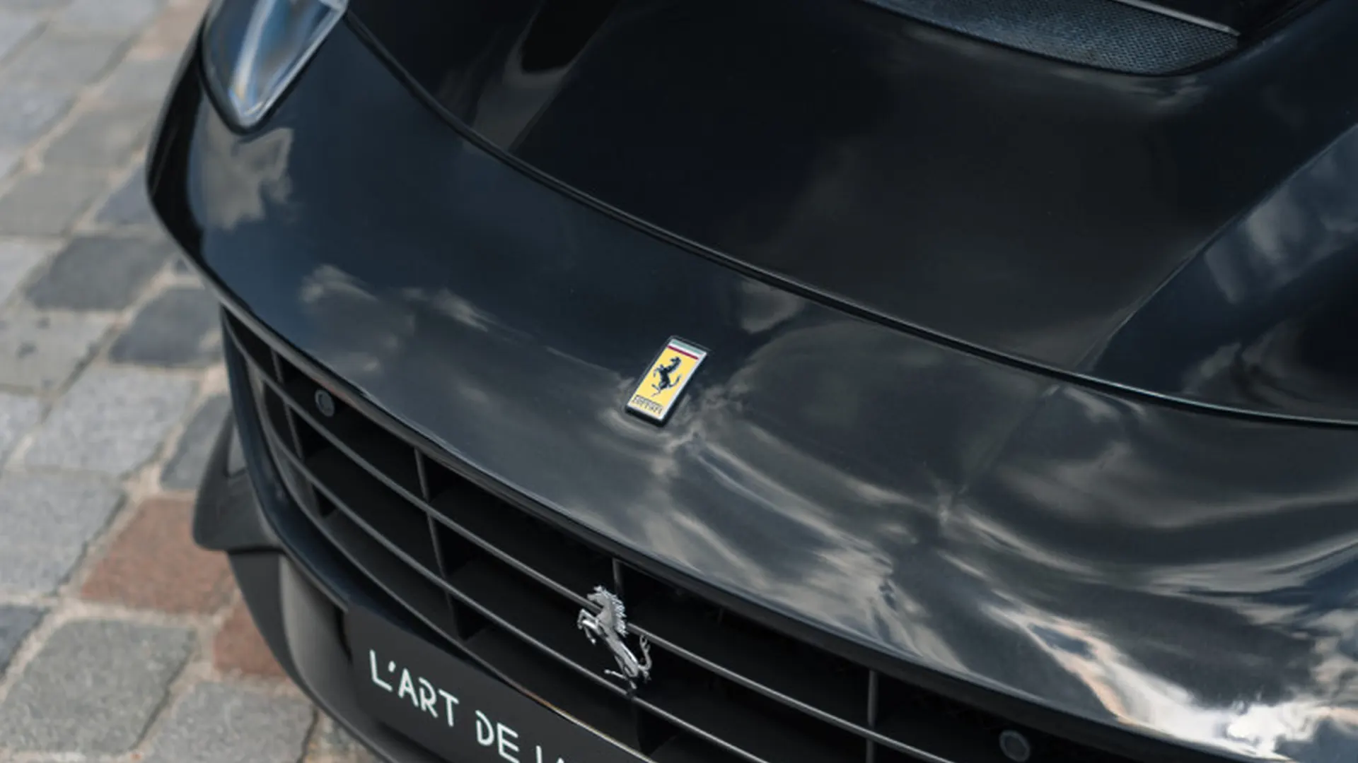 Ferrari F12 — photo 36