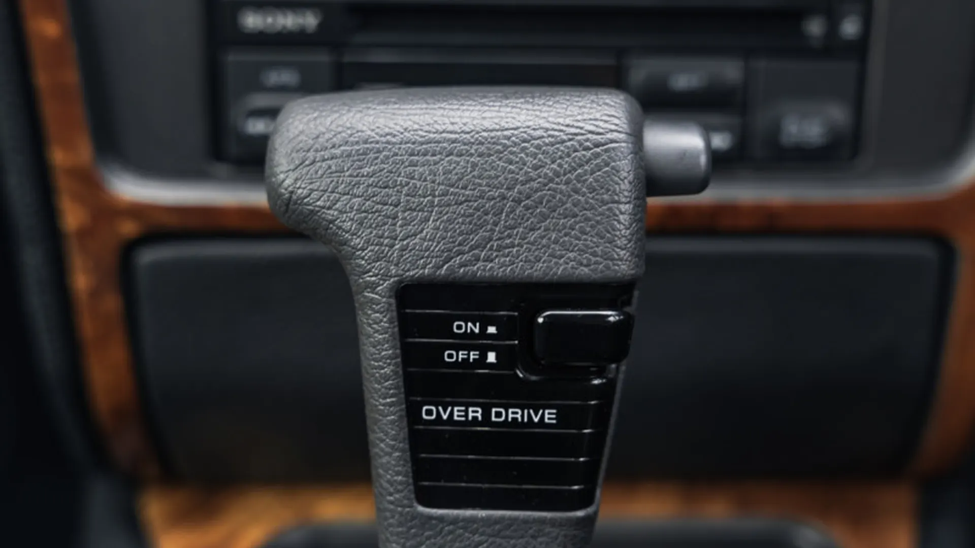 Autech Stelvio — photo 21