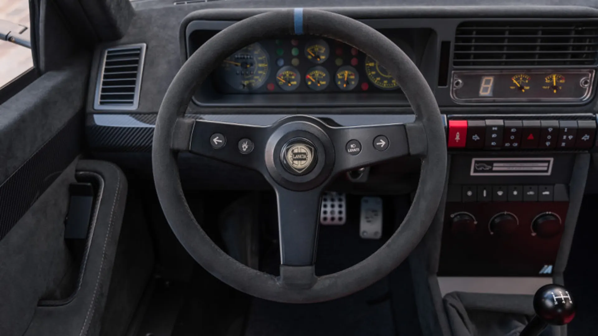 Lancia Delta — photo 13