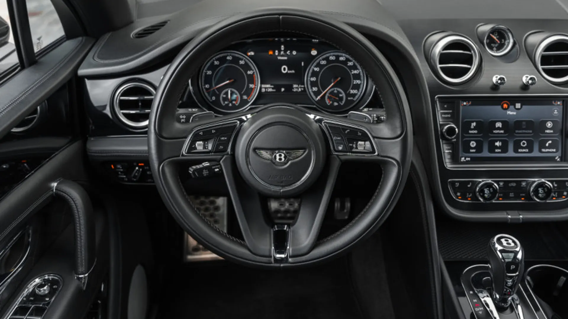 Bentley Bentayga — photo 17