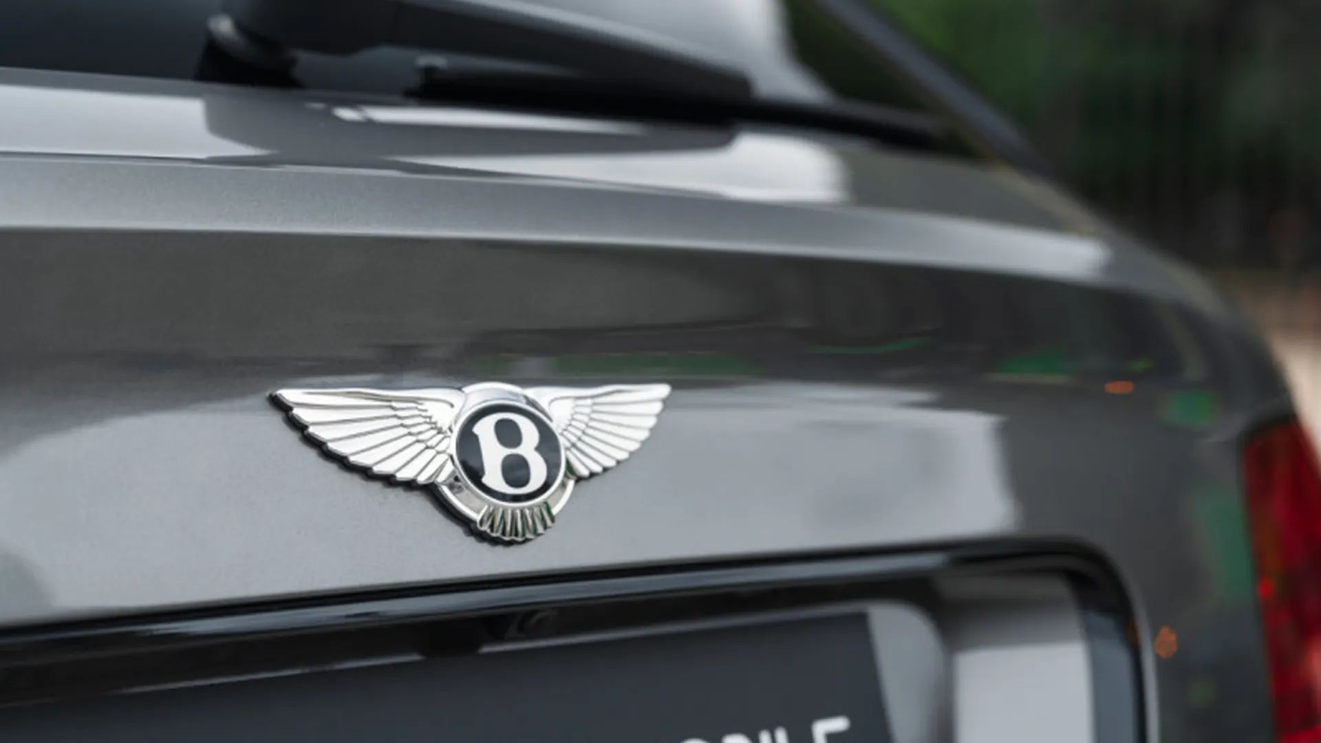 Bentley Bentayga — photo 47