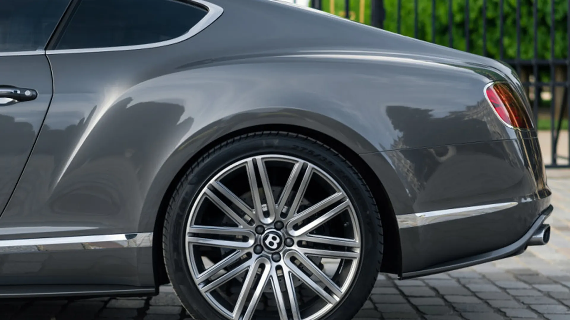 Bentley Continental — photo 41