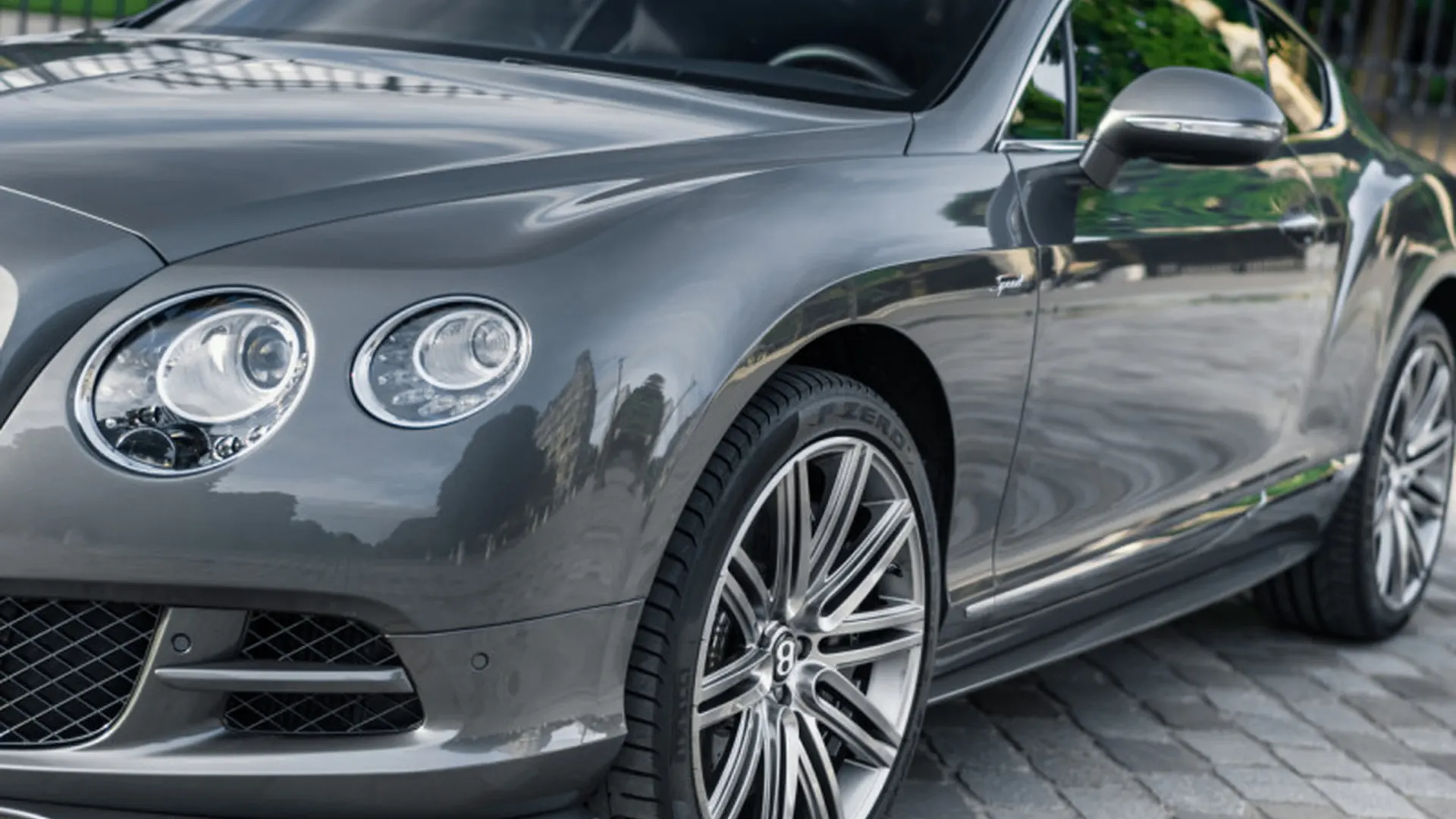 Bentley Continental — photo 33