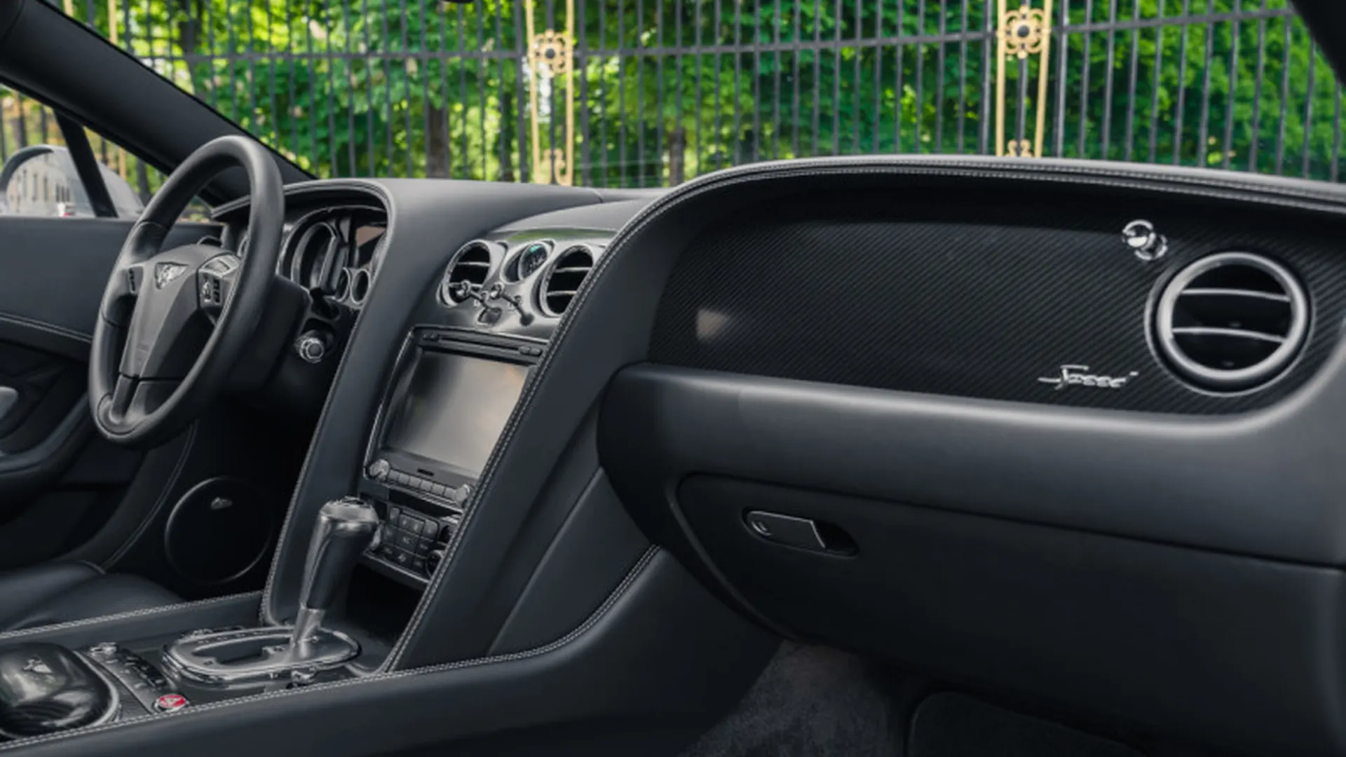 Bentley Continental — photo 9