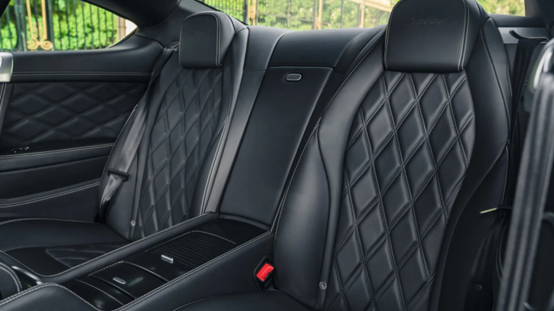 Bentley Continental — photo 12