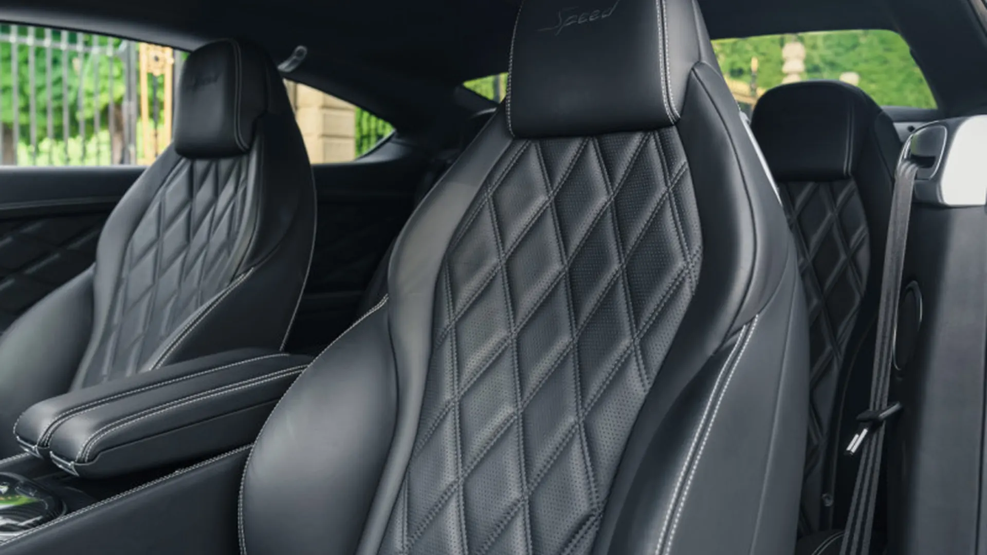 Bentley Continental — photo 11