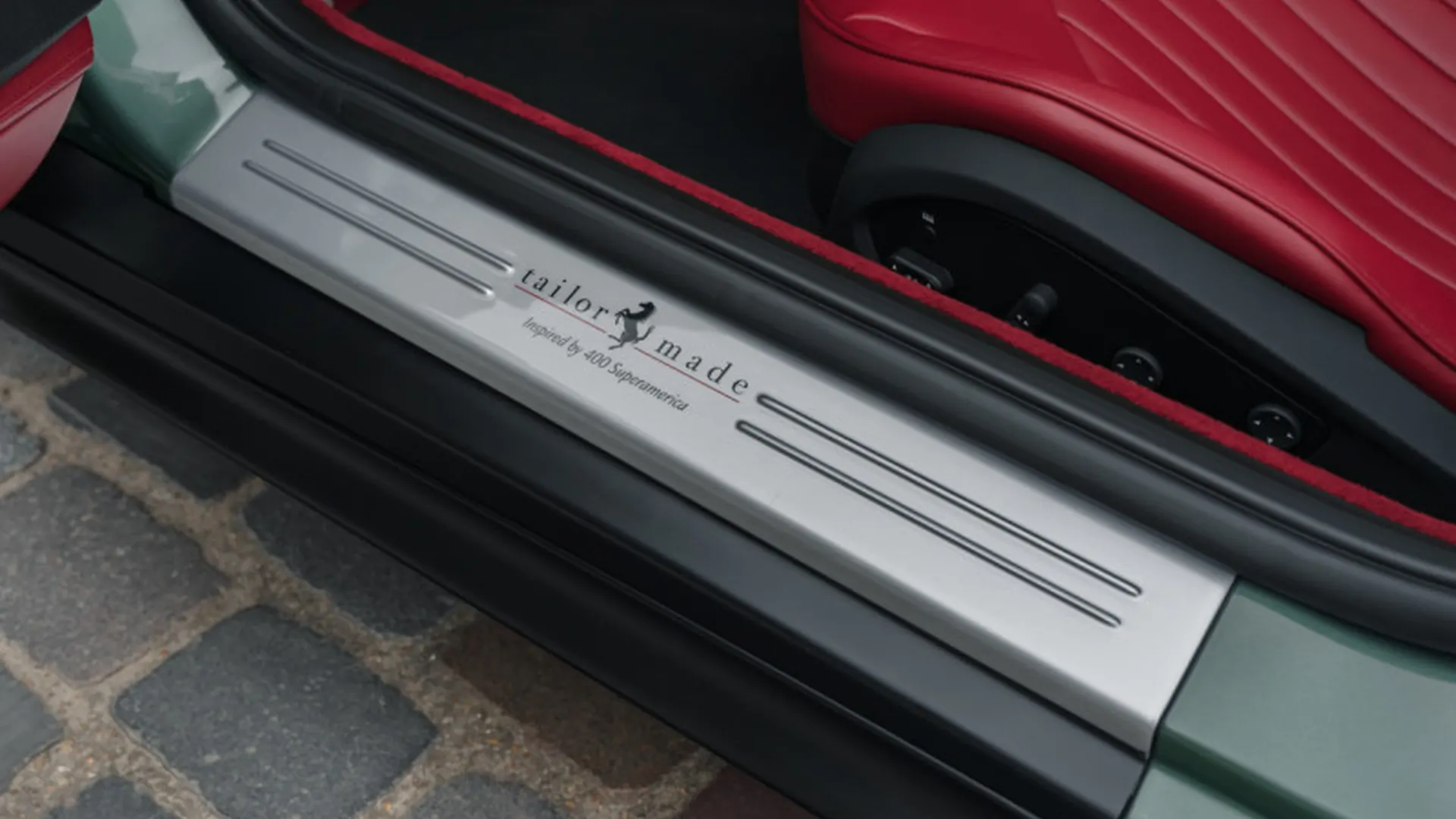 Ferrari 812 — photo 17