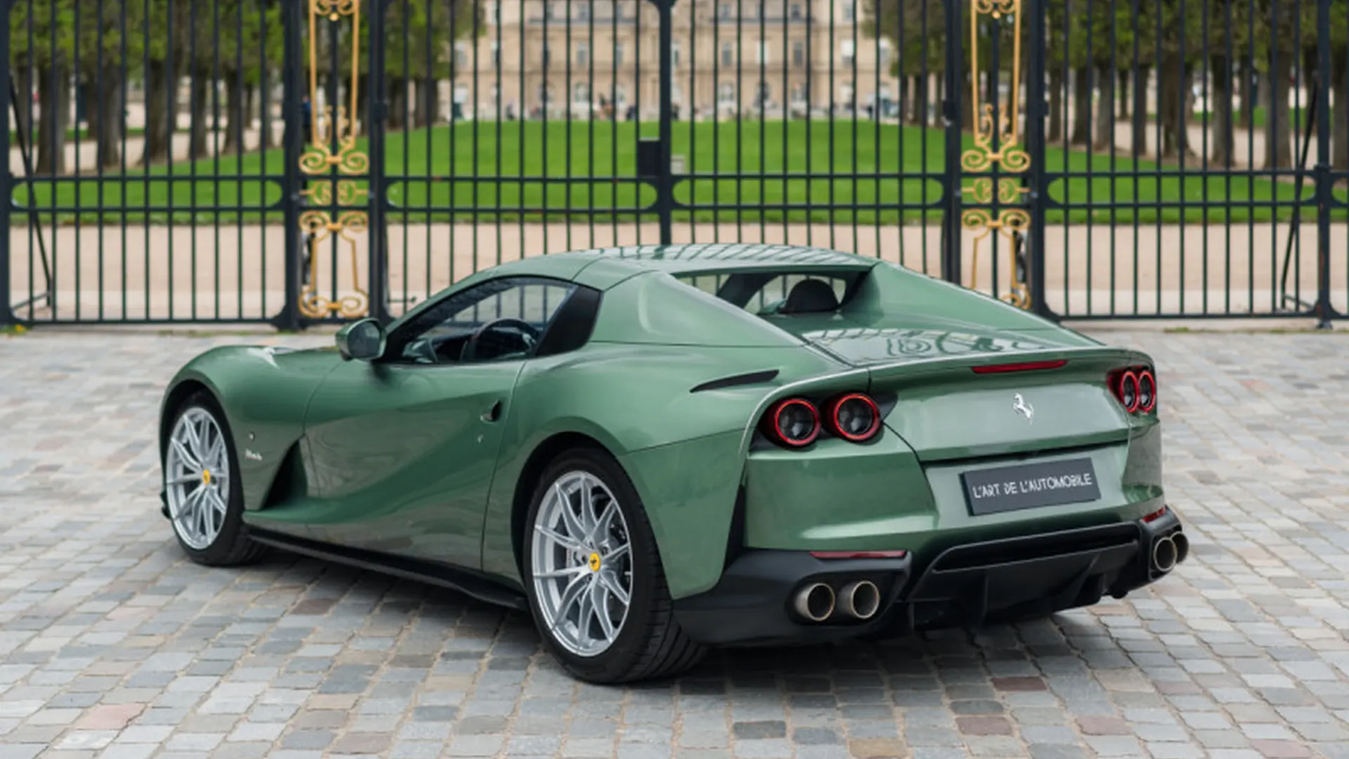 Ferrari 812 — photo 5