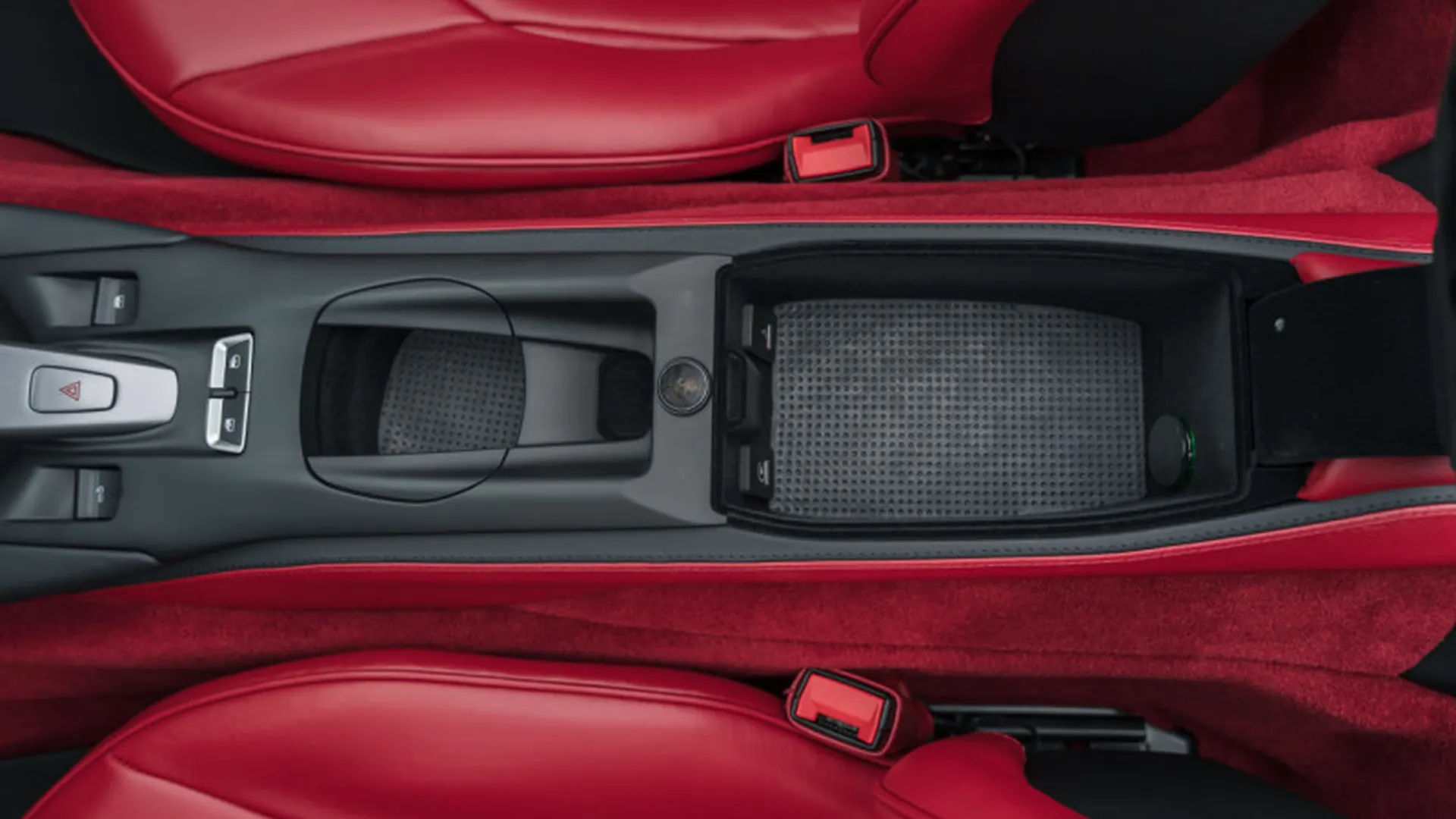 Ferrari 812 — photo 32