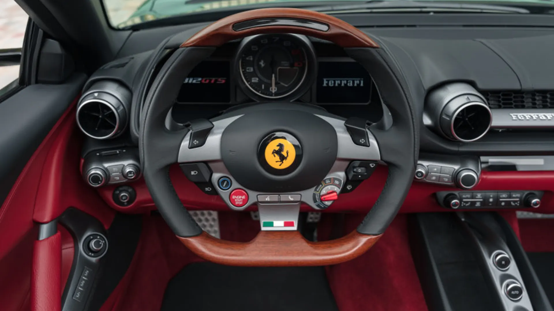 Ferrari 812 — photo 19