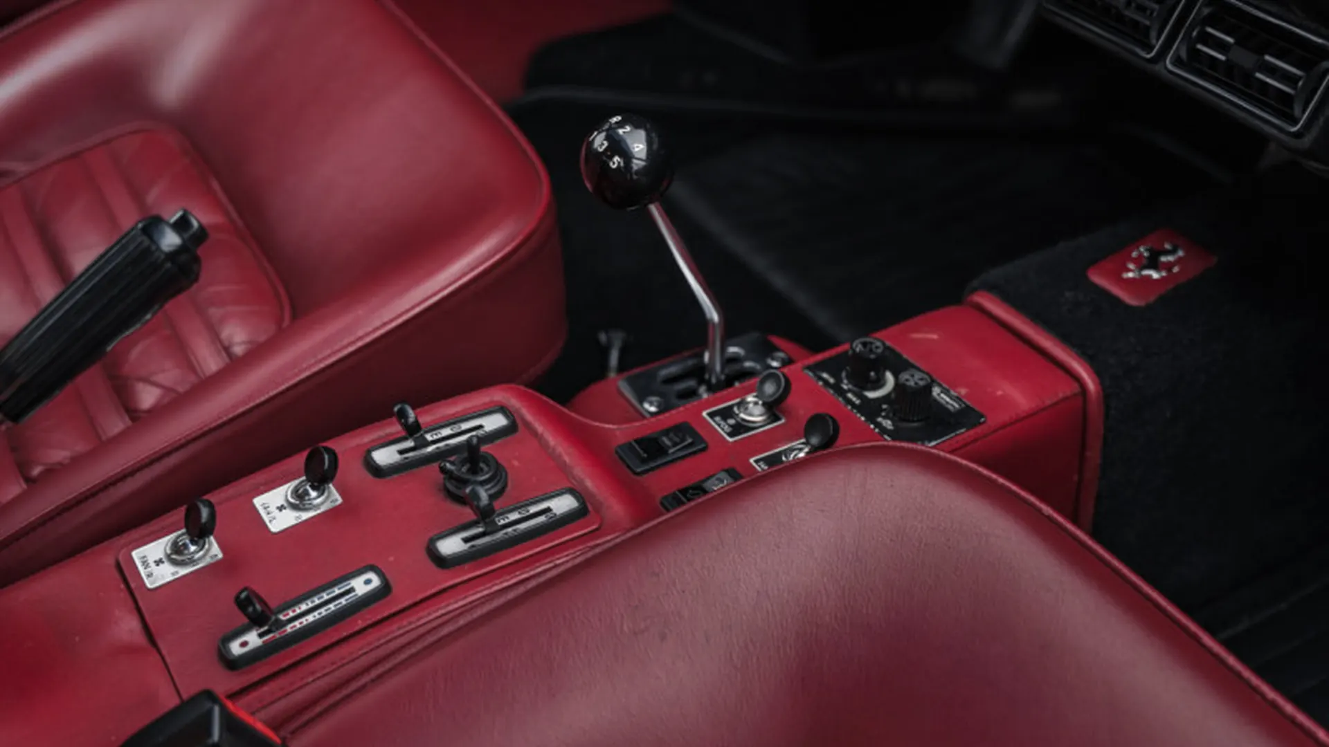 Ferrari BB — photo 18