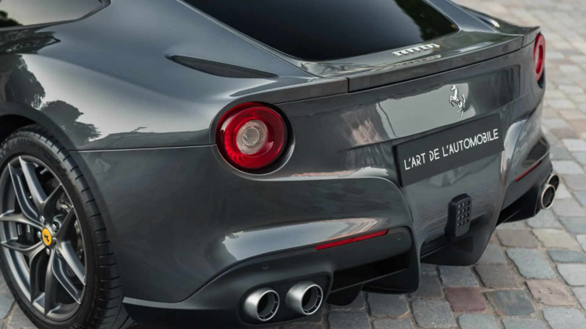 Ferrari F12 — photo 42