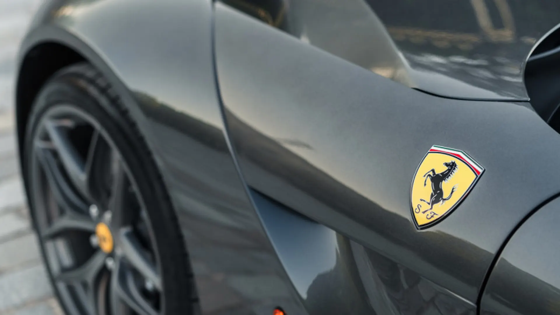 Ferrari F12 — photo 37